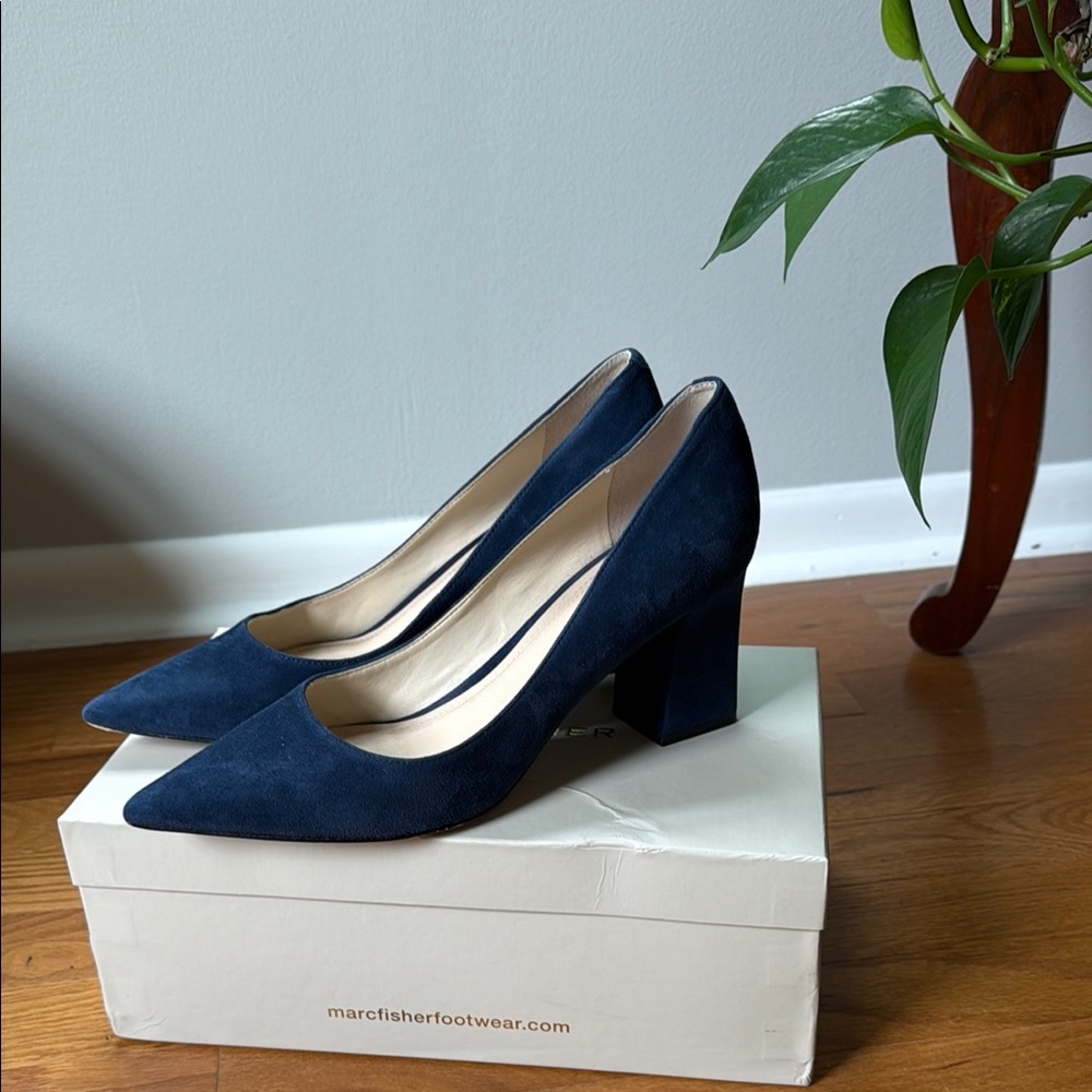 Marc Fisher Blue suede Block Heel Pumps 8.5